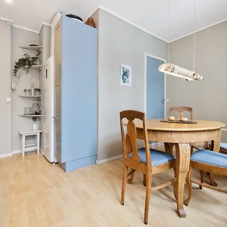 Apartman New Spacious & Cozy Hideaway With Location