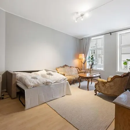 New Spacious & Cozy Hideaway With Location Apartman Bergen
